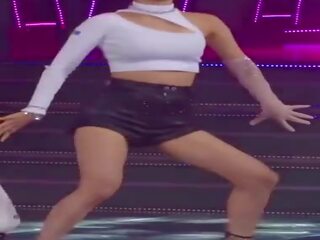 Shall We Tribute Yeji and Her magnificent Legs Right Now
