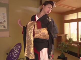 Mdtq merr poshtë të saj kimono për një i madh kar: falas pd x nominal film 9f
