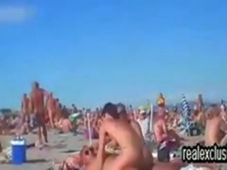 Nyilvános meztelen tengerpart párcserélő x névleges film vid -ban nyár 2015