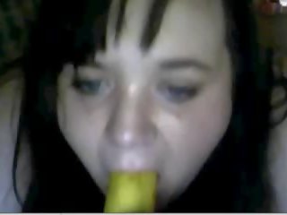 Daughter from US deepthroats a banana on chat roulette super